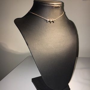 choker necklace